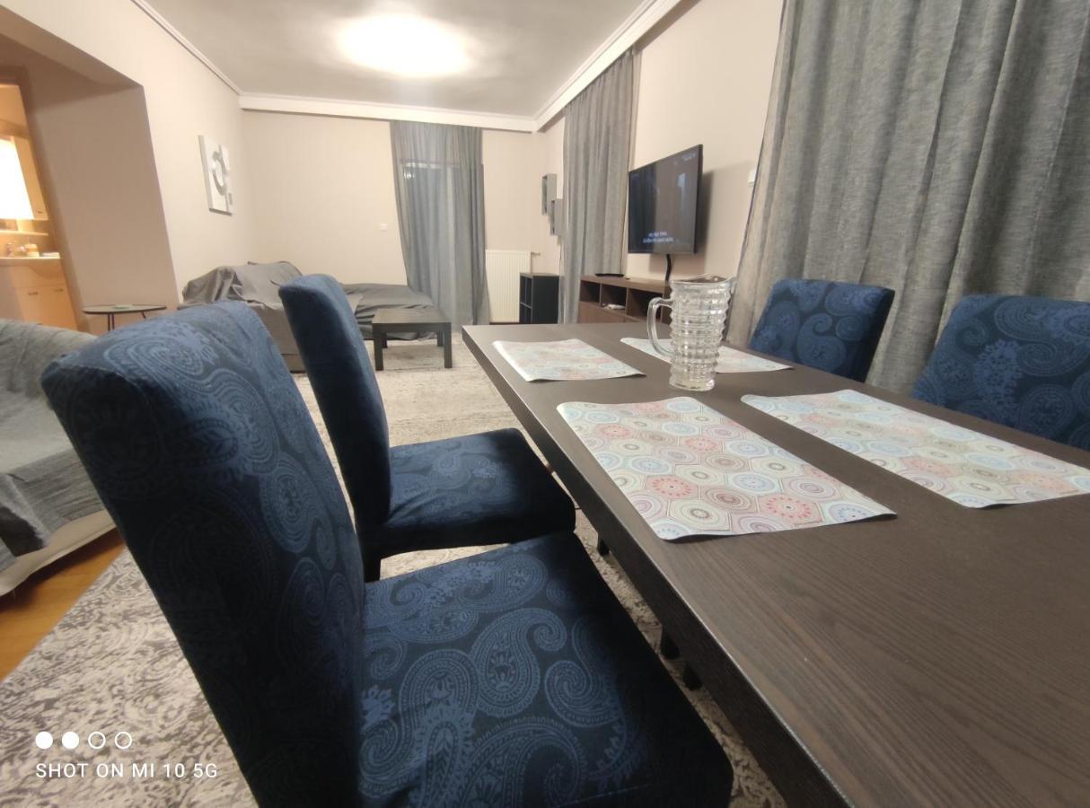 Cozy Apartment Near The Sea In Palaio Faliro Atenas Exterior foto